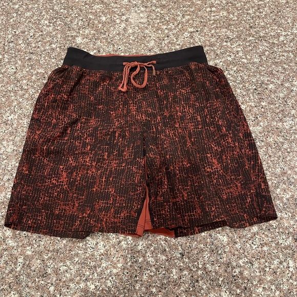 Mens Lululemon Shorts - small. - Picture 1 of 2